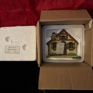 M I Hummel Goebel HOME SWEET HOME Display